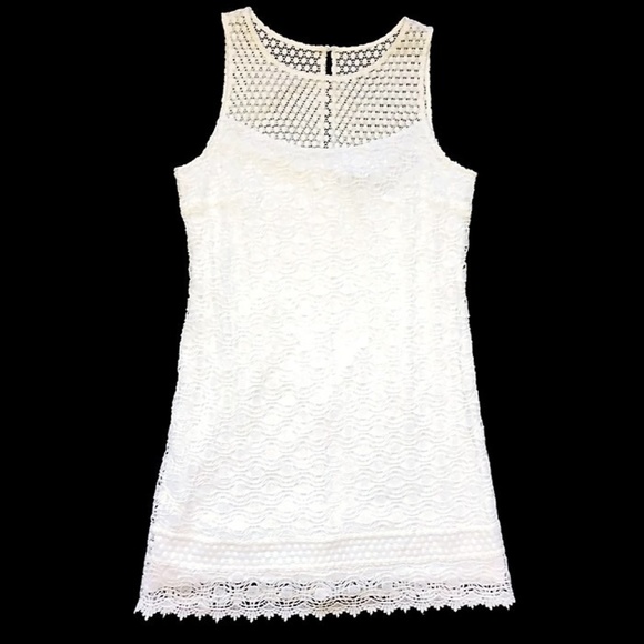 White House Black Market Dresses & Skirts - WHBM White Crochet Overlay Dress-Sz 12 NWT